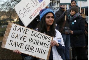 English doctors strike for first time in 40 years (reuters.com)