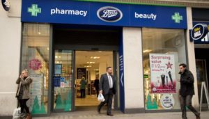 Managers at Boots, the UK’s biggest pharmacy chain, have been pressuring their pharmacists to abuse Medicine Use Reviews, providing them to patients who do not need them or cannot use them, the Guardian reports. (ajp.com.au)