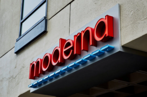 After breakout year, Moderna on track to generate $15B+ in 2022 thanks to more demand, higher prices: analysts (fiercepharma.com)