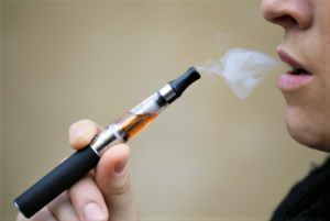 FDA authorizes first e-cigarette, cites benefit for smokers (apnews.com)